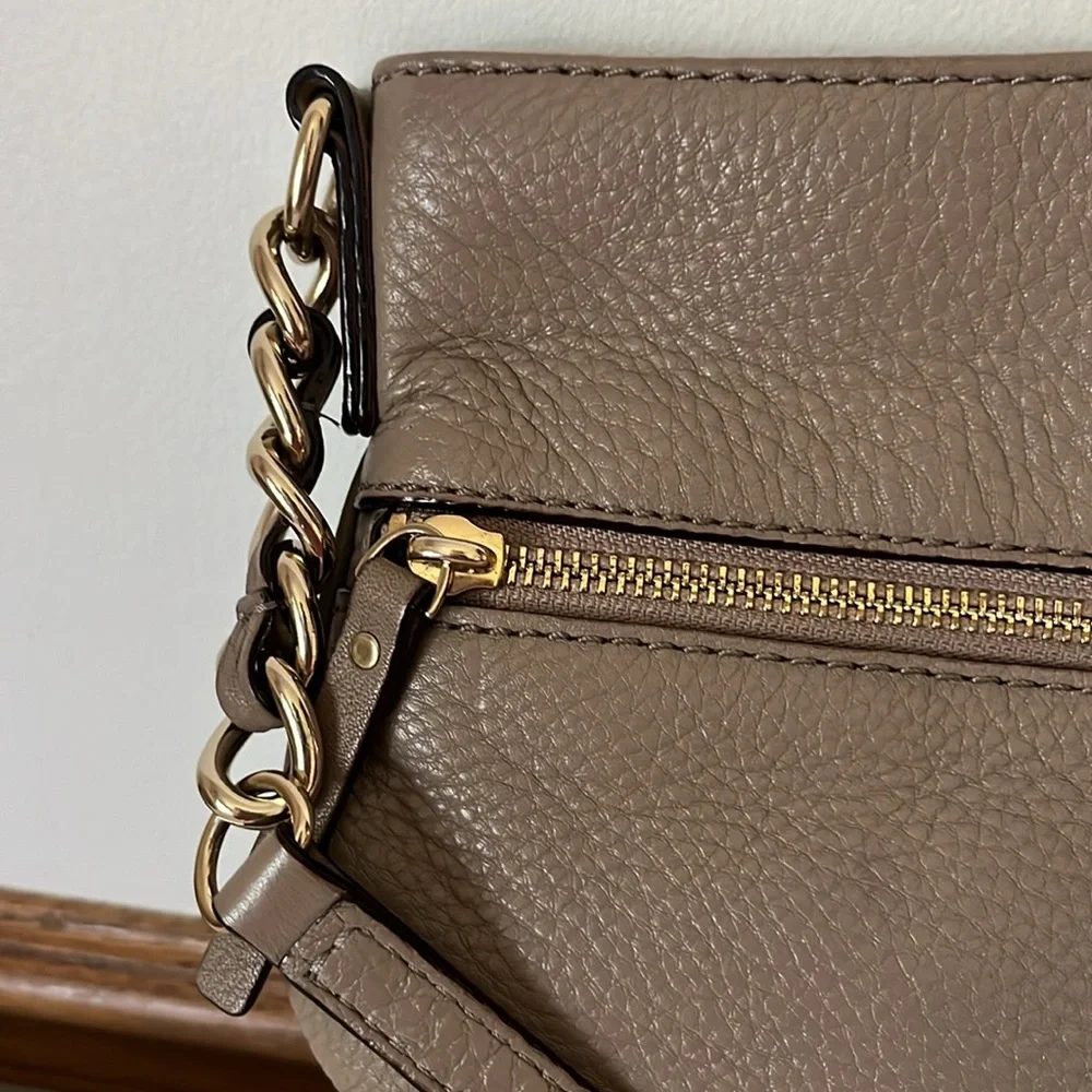 Kate Spade Cobble Hill Ellen Taupe Leather Crossbody with Dust Bag